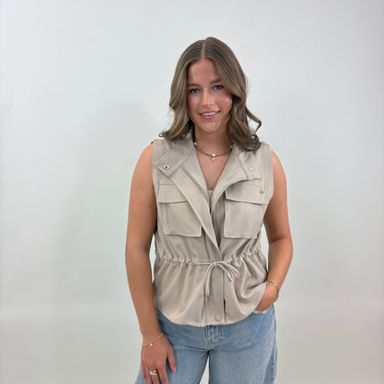 Gris gilet taupe