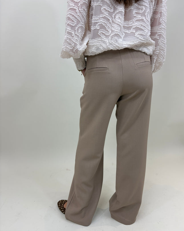  - Charlotte pantalon taupe - Your Style Fashion